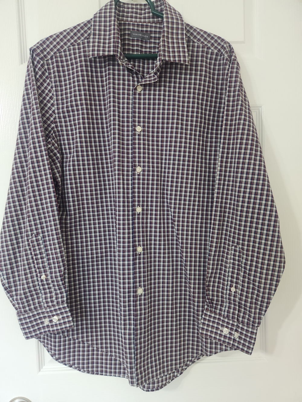 Van Heusen Men's Purple and White Check Dress Shirt Sz Lg 16-16.5 Neck